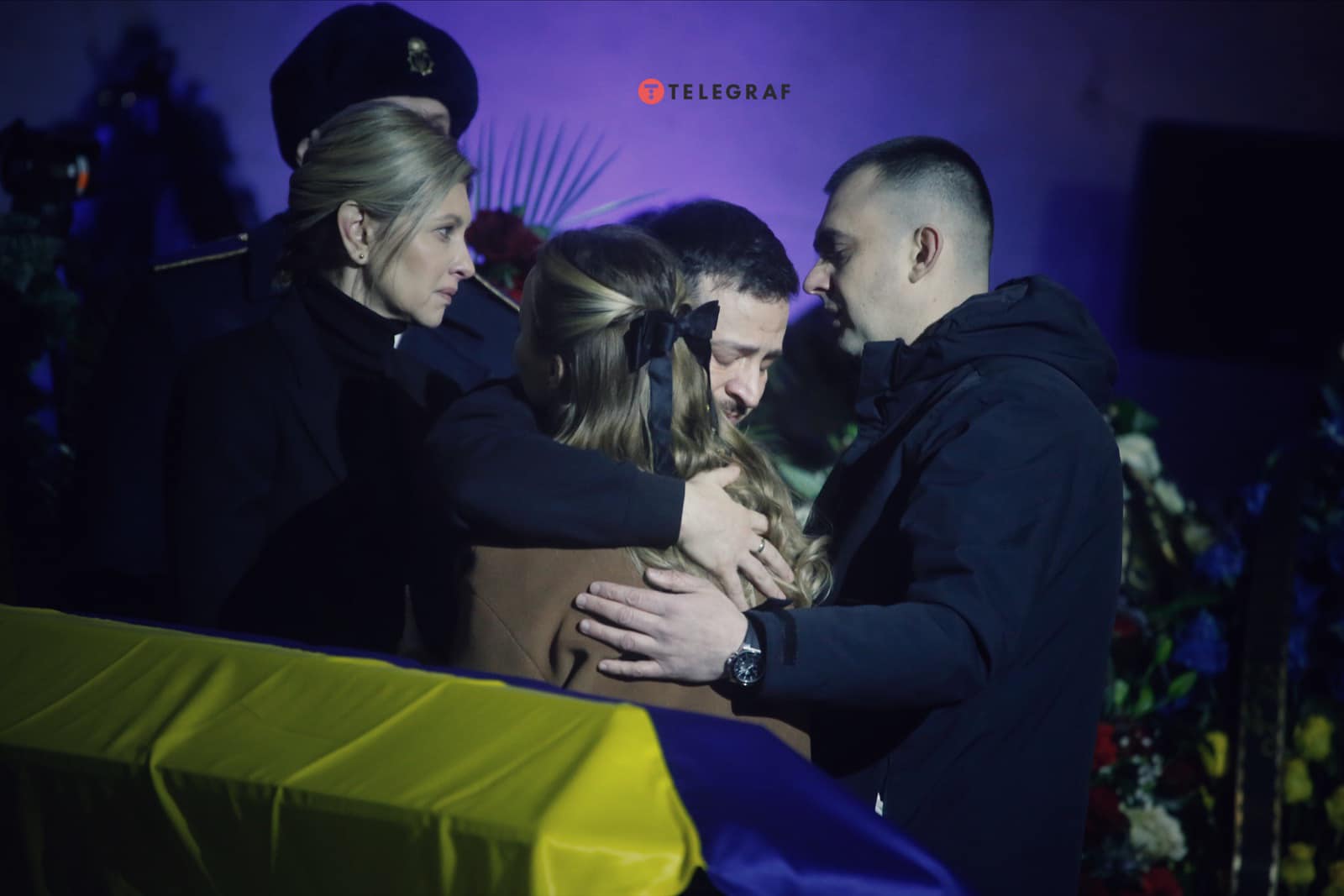 Прощання із загиблими під час авіакатастрофи. Фото: Yan Dobronosov