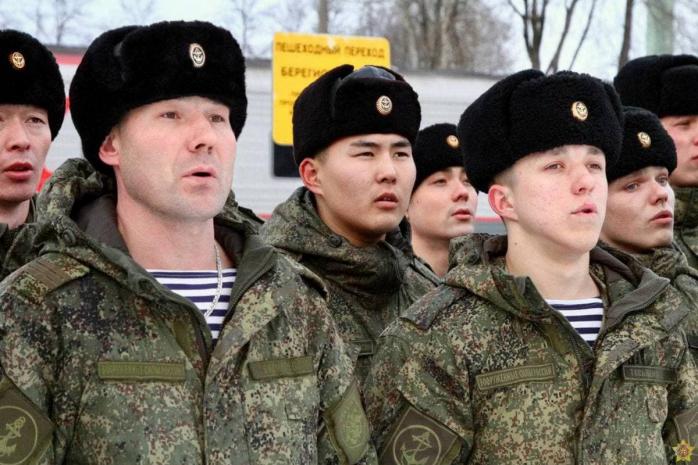 В Курскую область на границе с Украиной перебрасывают дополнительные войска