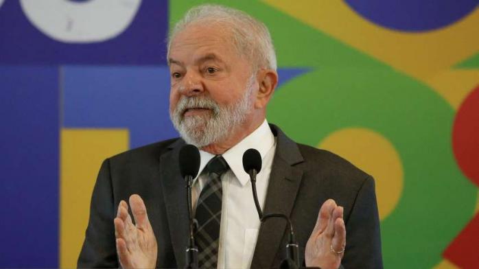 Президент Бразилії відповів, чи постачатиме боєприпаси Україні
