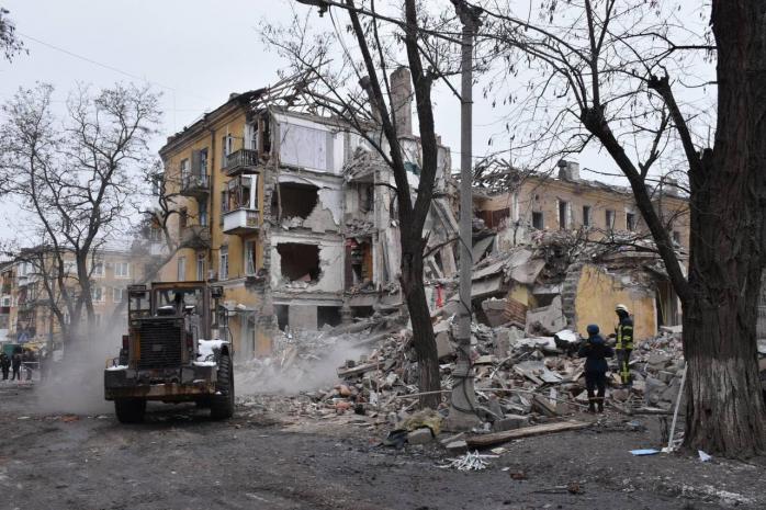 Краматорск после ракетных ударов - горсовет опубликовал видео завалов многоэтажки
