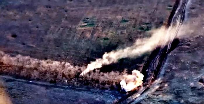 Уничтожение российской артиллерии, скриншот видео