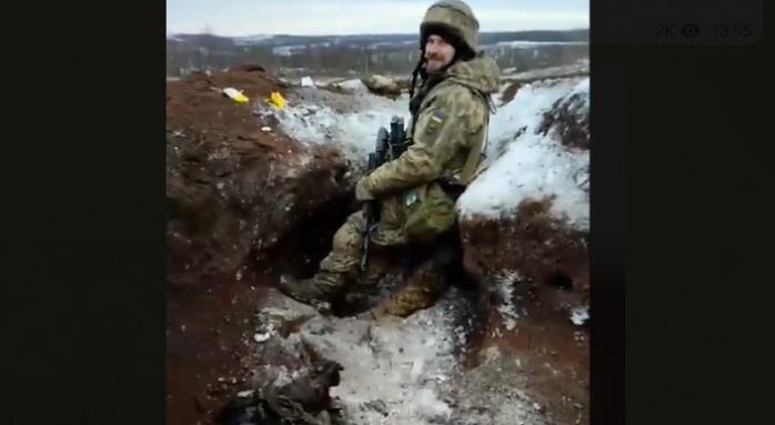 Захваченные окопы россиян показали воины ВСУ