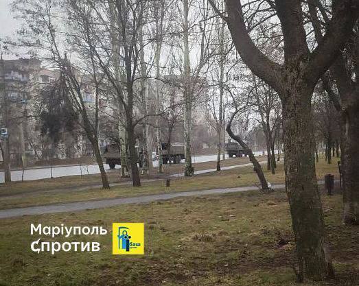 Рух російських військових колон вбік Мангуша. Фото: Рух спротиву