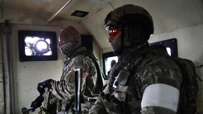 ФСБ через сутки опубликовала первые кадры с места якобы «нападения украинских диверсантов» в Брянской области 