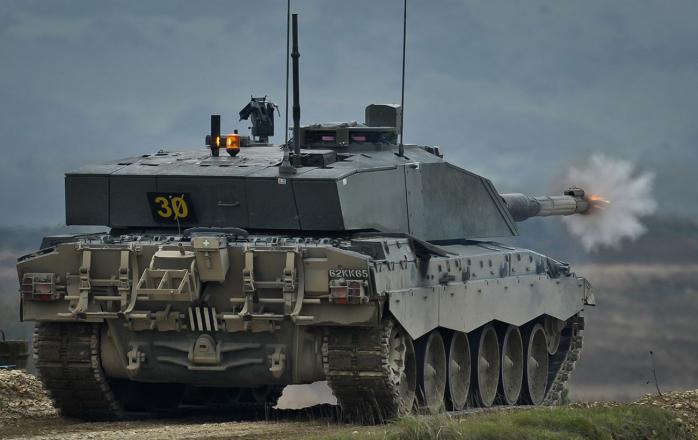 Британські танки Challenger 2. Фото: 
