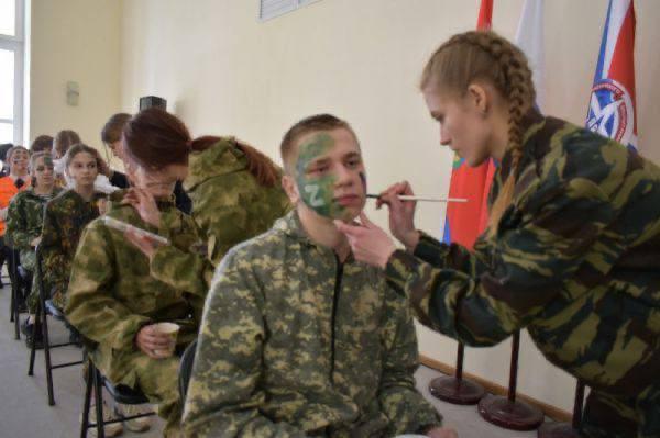 В Донецке в армию рф гребут 65-летних, ЧВК "Вагнера" присматривается к пациентам психбольниц