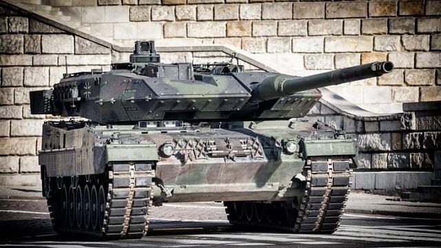 Стало известно, когда в Украину прибудут танки Leopard из Германии и Португалии. Фото: 