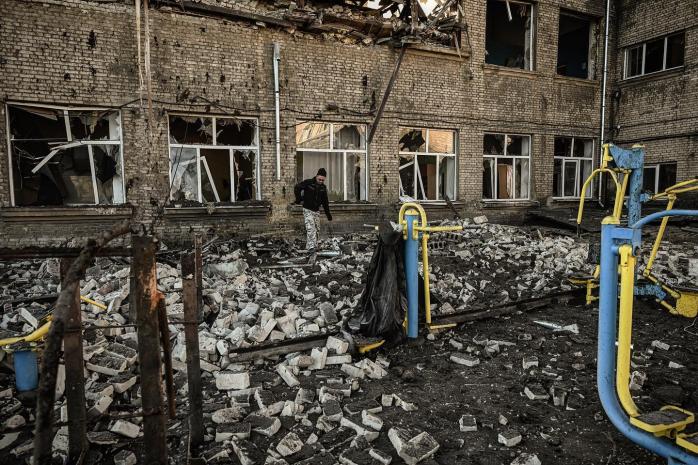По Киеву ударили «Кинжалами», ЗАЭС обесточена, на Львовщине попадание в жилую зону — последствия ночного удара по Украине