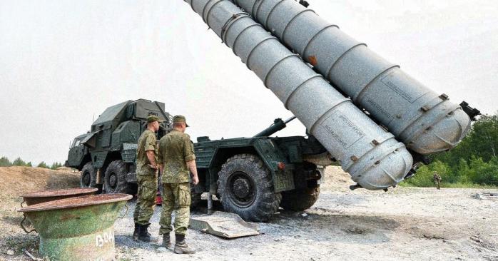 Россияне в очередной раз обстреляли Запорожье ракетами С-300, фото: «РБК»