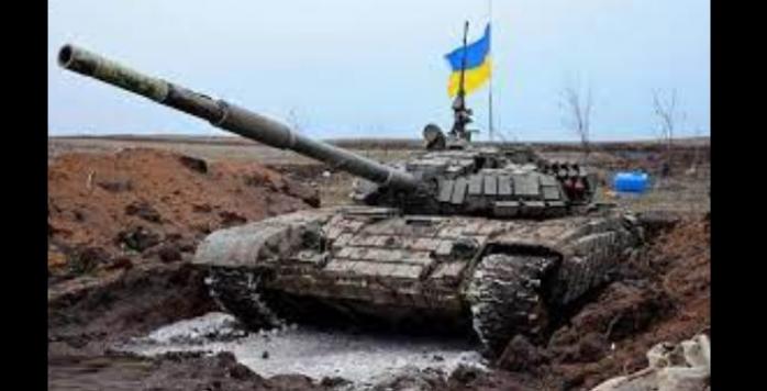 Танк Т-72 ВСУ вплотную разнес позиции россиян под Лисичанском