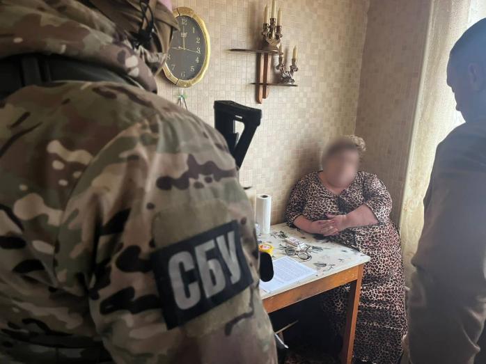 СБУ викрила двох подруг, які "зливали" росіянам українські позиції під Бахмутом