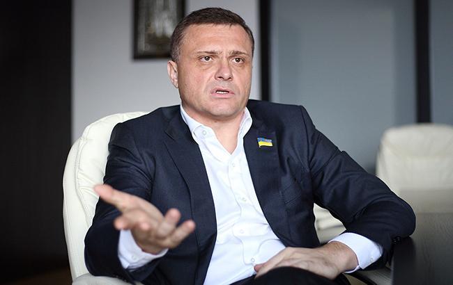 Друга Медведчука і керівника адміністрації Януковича відкличуть з оборонного комітету Ради 