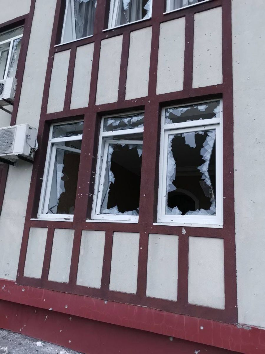 Наслідки удару по житловому комплексу в Запоріжжі. Фото: Анатолій Куртєв