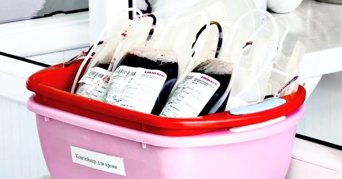 Рашисти забрали кров з цивільних центрів переливання крові, фото: «Настоящее время»