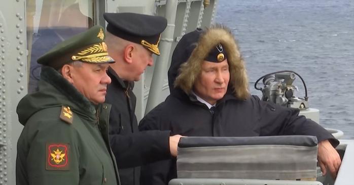 росія збільшила кількість кораблів у Чорному морі, фото: