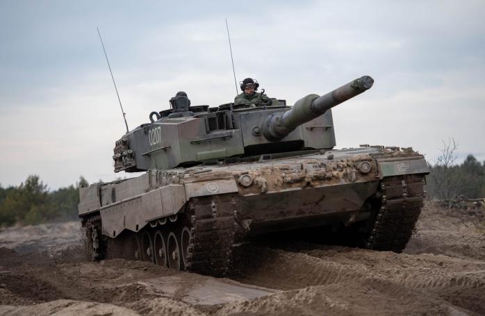 Танки Leopard 2 от Португалии уже прибыли в Украину. Фото: Милитарный