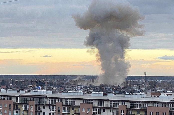 Мощные взрывы прогремели в оккупированном Мелитополе. Фото: