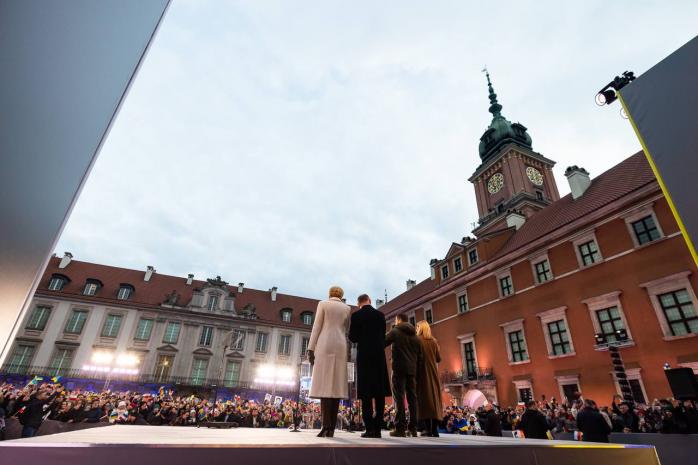 россия больше никогда нас не рассорит – Дуда и Зеленский собрали митинг в Варшаве (ФОТО, ВИДЕО)