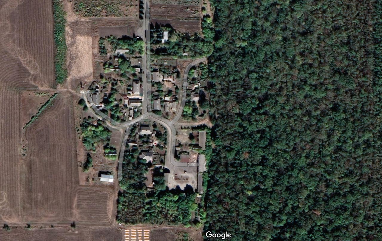 росіяни виселяють село під Маріуполем. Карта: Петро Андрющенко 