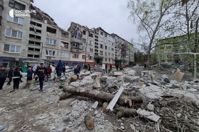 Рашисты ударили по жилому кварталу Славянска