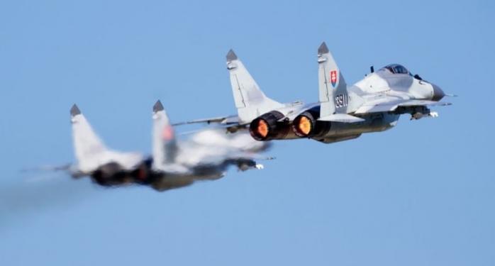 Словакия передала Украине все 13 обещанных истребителей МиГ-29