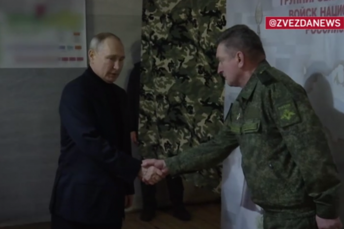 В Кремле отредактировали видео визита путина - он говорил о Пасхе в будущем