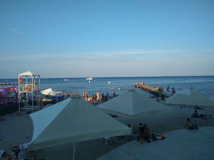 Еще один регион Украины закрыл доступ к пляжам на курортный сезон