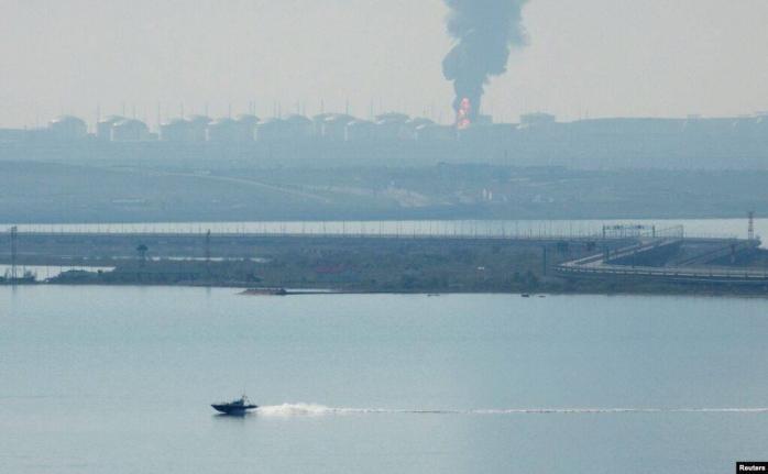 Наслідки атаки БПЛА на нафтобазу рф. Фото: Reuters