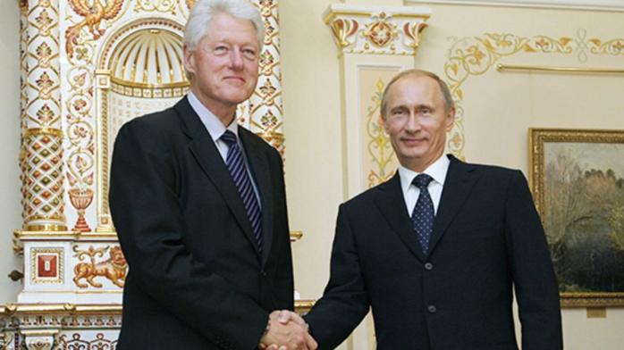 Клінтон з 2011 року вважав, що путін піде війною проти України