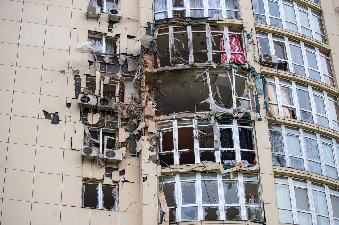 Зруйнований будинок у Києві. Фото: КМДА
