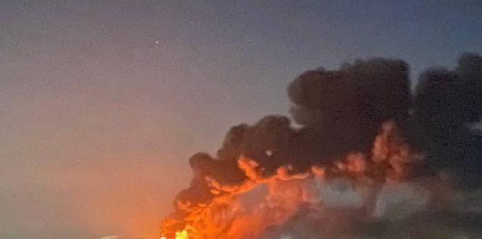Пілот дрона “Чорних запорожців” показав, як палає РСЗВ «Торнадо-Г» рф