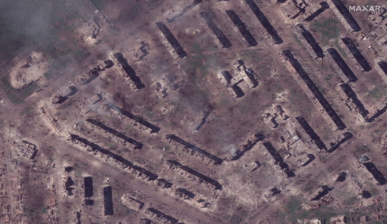 Супутникові знімки Бахмута. Фото: Maxar