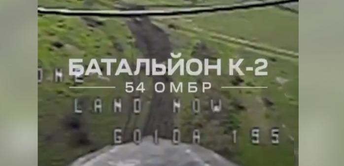 Момент знищення ворога з повітря показали воїни ЗСУ