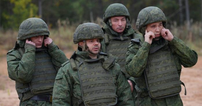 Російських студентів вербують на службу в армії за контрактом