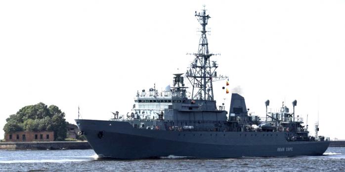 Російські корабель «Иван Хурс» міг бути атакований морськими дронами, фото: Defense Express