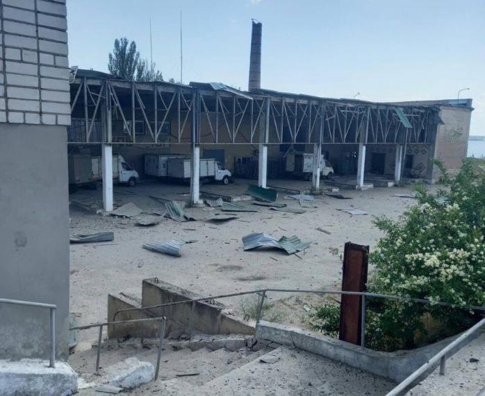 Российская авиация атаковала хлебзавод в Херсонской области