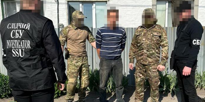 A collaborator who had “permission” to rob houses in the occupied Luhansk region was detained (VIDEO)