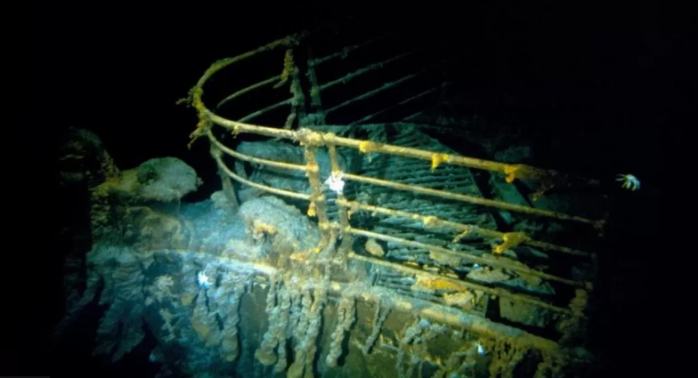 В Атлантичному океані зник підводний човен з туристами, який прямував до «Титаніка»