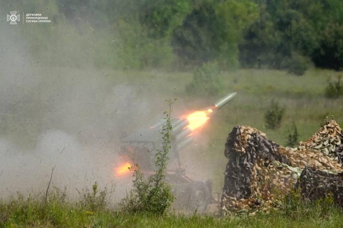 Воїни ЗСУ атакували бліндаж рф і підірвали БК на Бахмутському напрямку 