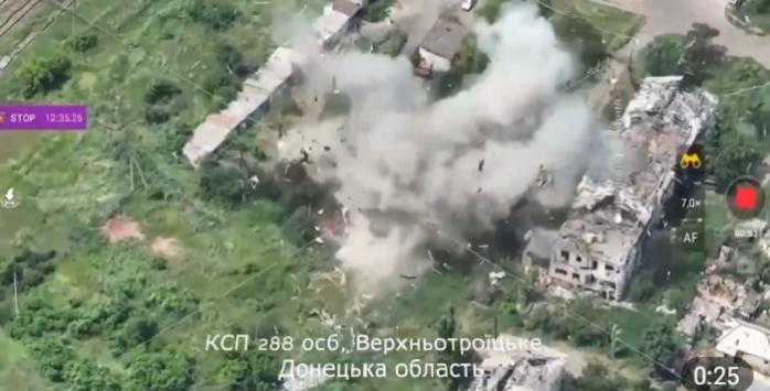 Удар ЗСУ по командному пункту рф на Донеччині показали на відео 