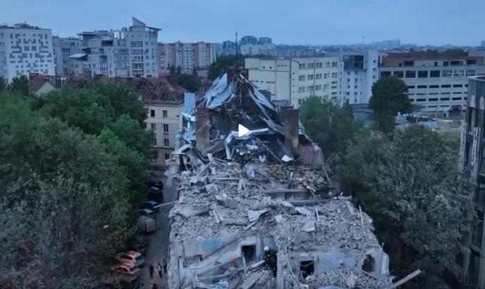 Удар рф по житловому будинку Львова — є загиблі, зруйновано понад 50 квартир