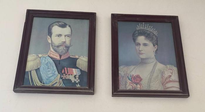 Портрети російського царя Ніколая ІІ і його матері знайшли у Лаврі