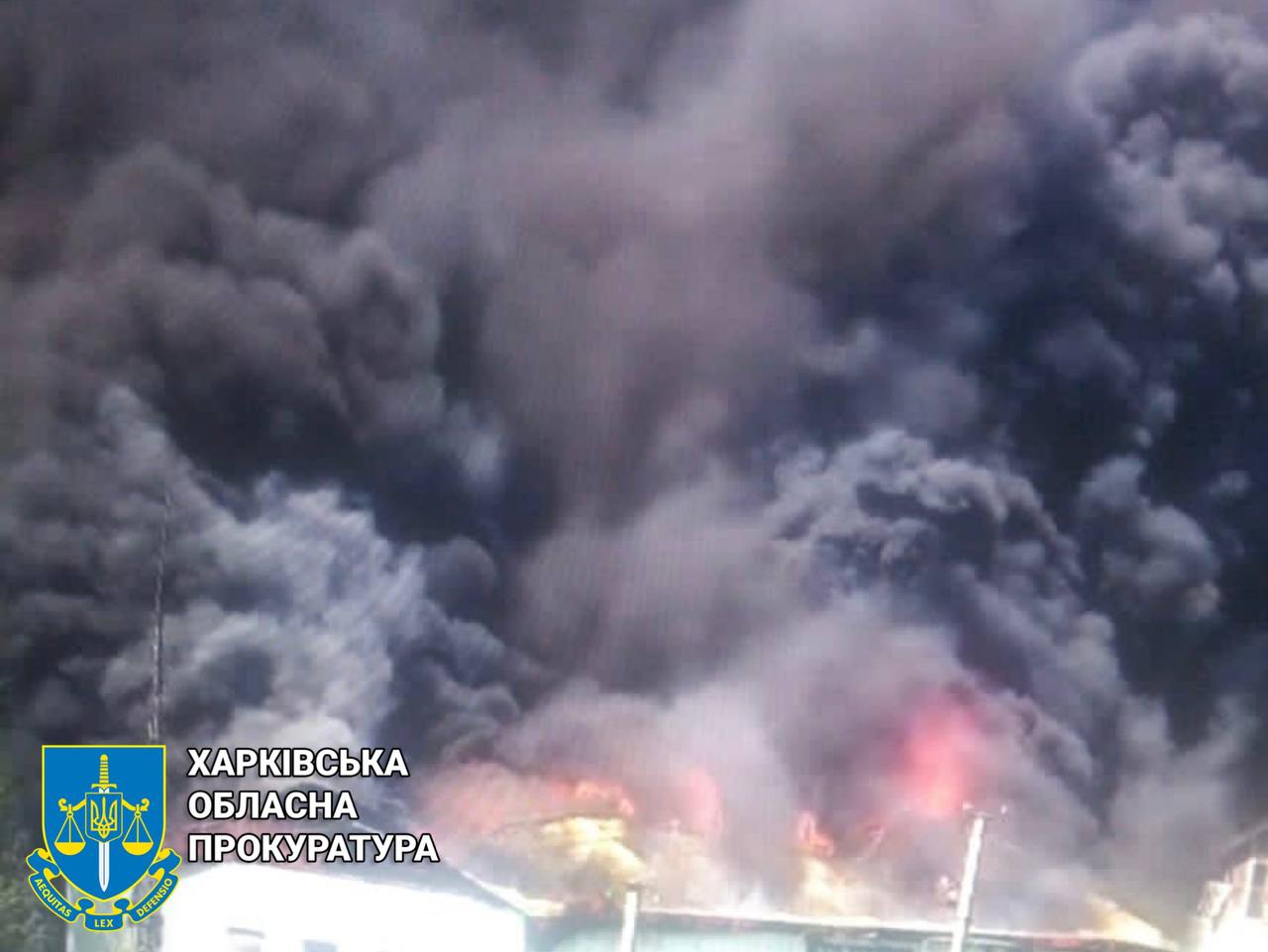 Ворог обстріляв залізничний вокзал на Харківщині. Фото: Офіс генпрокурора