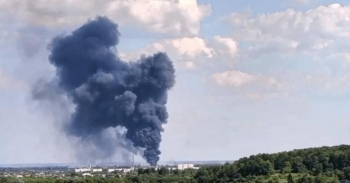 Нові вибухи прогриміли в двох областях рф. Фото: 