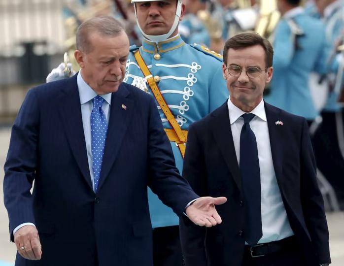 Расширение НАТО – Байден договорился о встрече Эрдогана и премьера Швеции