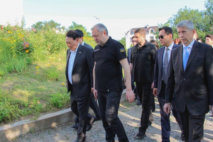 Президент Південної Кореї відвідав Бучу, фото: Офіс генпрокурора