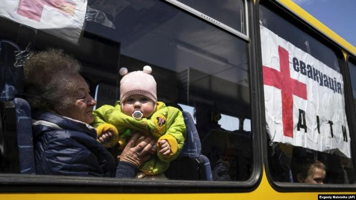 У прикордонні Харківської області оголосили про обов’язкову евакуацію дітей