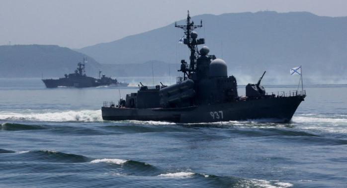 россия может обстреливать гражданские суда в Черном море, чтобы обвинить в этом Украину. Фото: 