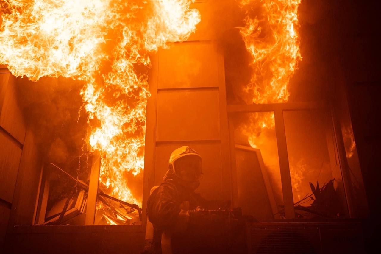 Наслідки обстрілу Півдня України. Фото: ДСНС