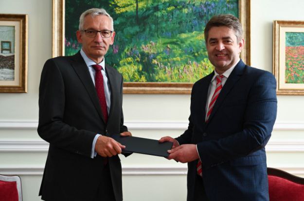 Німеччина має нового посла в Україні, Ягер ліворуч на фото